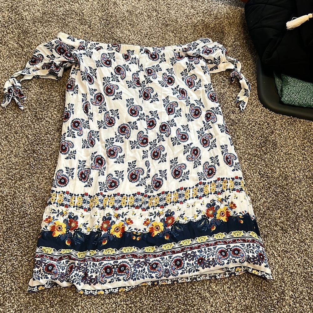 Women’s dress